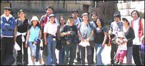 Todo el grupo ganbaroo junto